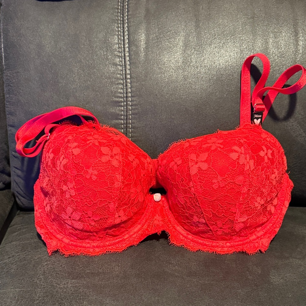Victoria's Secret Vibrant Red Lace Bra